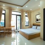 Cho thuê căn hộ bancol thiết kế hiện đại luxury thang máy, full nội thất, gần cầu vượt 3 tháng 2