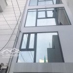 Chdv 11 phòng -hẻm xe hơi - nơ trang long 90m2- chỉ 12.xtỷ , dòng tiền 600tr/năm