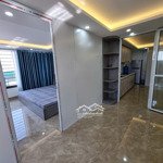 Chính chủ cho thuê căn 2 ngủ full đồ 80m2 chung cư nguyễn văn cừ giá 10 triệu.liên hệ 0916393862