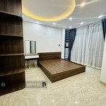 5.5 tỷ - ngã tư chợ mơ - 40m2 - nhà xây mới.