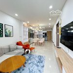 Trống sẵn 2 phòng ngủ 86m2 view quận 1 tại hà đô, full nội thất chỉ xách vali vào ở. linh hà đô