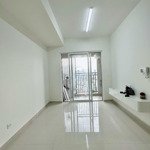 1pn 1wc nhà trống, phù hợp làm vp 50m2 sunrise city view