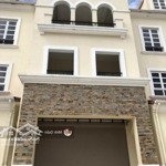 Chính chủ cần bán liền kề shophouse 188m2 tại khu đô thị nam an khánh. giá cực kỳ hấp dẫn 3x tỷ