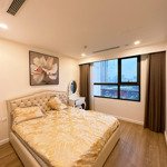 Chính chủ cho thuê ch vinata tower khuất duy tiến. 88m2, 2pn full đồ giá 15 triệu. lh: 0919226585