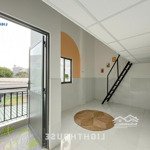 Cho thuê duplex giá rẻ 40m2, full nội thất, ban công quận 2