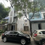 Bán nhanh trong tuần 9,5 tỷ còn 8,9 tỷ 4x17,5m (cn 69,4m2) bình lợi gần đại học văn lang