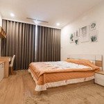 Chính chủ bán căn 2 phòng ngủ mới tại tòa park 2 , euro window river park giá 3,3 tỷ bao thuế phí