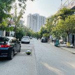 Bán nhà mặt tiền 1 trệt 2 lầu cách global city chưa đến 1km giá siêu rẻ chỉ 9 tỷ tl