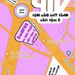 Hàng vip làm showroom góc 3 mặt tiền vòng xoay 2000m2 thủ dầu một bình dương