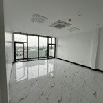 Cho thuê nhà mặt phố triều khúc, giá ưu đãi 10,5 triệu, diện tích 300m2, view đẹp