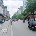 Bán nhà mặt phố khâm thiên, thổ quan, đống đa, 100m*7t, 42 tỉ. gara, thang máy, kinh doanh.