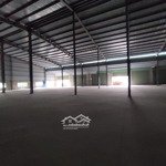 Cho thuê kho, nhà xưởng 2000m2 giá chỉ 70 nghìn/m2, đường thượng thanh - long biên