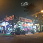 Bán nhà đất mt ngay nguyễn hữu thọ , p. tân phong, quận 7. dt: 10x20m cn: 200m2. giá bán: 26 tỷ