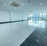 Cho thuê nhà mặt phố khuất duy tiến, diện tích 150m2, 8 tầng, thang máy, vỉa hè 15m