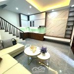 Nhà riêng mới kính koong, ngõ hòa bình 7, 30m2, nhỉnh 7 tỷ, 5m ra ô tô