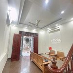 Nhà đẹp ở luôn - ô tô đỗ cổng- 20m ra ô tránh - ngõ thông diện tích rộng ở cực sướng giá 5,99 tỷ