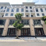 Bán cắt lỗ căn shophouse phân khu vịnh tây - vinhomes ocean park 3, giá 9 tỷ có vay bank