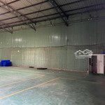 Kho xưởng 1800m2 trần cao 9m kcx linh trung giá tốt cont ra vào