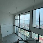 Bán căn hộ duplex 267m2 view trọn hồ tây, công viên nước hồ tây. liên hệ: 0971396990