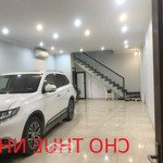 Cho thuê nhà ở trần hữu dực, 80m, 4 tầng, 1 tum, vỉa hè oto đỗ cửa