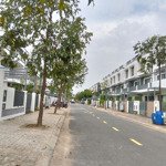 Nhà phố đông tăng long, 100m2, giá 8 tỷ