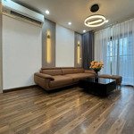 Bán căn 3 phòng ngủ 140m , full nội thất tòa diamond , giá nhỉnh 8 tỷ liên hệ: 0977986243