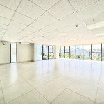 Trống phòng 120 m2 chỉ 25 tr/tháng, có sẵn phòng họp. lh: 0935 999 438 office danang