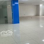 Cho thuê sàn văn phòng 280m2,giá chỉ 52 triệu. tại mặt đường vũ tông phan, thanh xuân