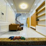 Bán nhà 6 tầng xây mới phố trần thái tông - cầu giấy giá nhỉnh 7 tỷ