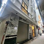 Toà ccmn trần thái tông , cầu giấy. dt 65m2, 7 tầng, giá 13.8 tỷ, lô góc, 17 phòng, thu 85tr/tháng.