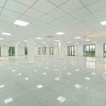 1 sàn vp trống suốt 400m2 mt nguyễn văn hưởng giá chỉ 170tr