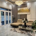 Villa võ thị sáu quận 1,tặng full nội thất cao cấp, dang có hđt 55tr/ tháng, 28 tỷ tl