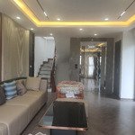 Nguyễn văn cừdiện tích52m2 , 6tầng, thang máy gara ôtô giá chỉ 15 tỷ, chủ tặng full nội thất cao cấp .