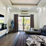 Bán nhà ngọc lâm view mipec,diện tích52m2, đẹp long lanh, ngõ thông oto, tặng full nội thất, 11 tỷ 3