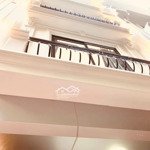 Nhà đẹp - nguyễn văn huyên 35m2 x 5t - ngõ 3 gác - nhà đẹp - giá 6.68 tỷ