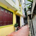 Cần bán nhà ở trần thái tông cầu giấy hà nội, giao thông thuận tiện vị trí đẹp có dòng tiền