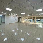 Cho thuê văn phòng đẹp, giá rẻ tại duy tân, diện tích từ 120m2 , 150m2, 240m2