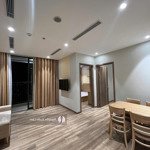 Cần cho thuê 1 phòng ngủ64m2 full đồ giá rẻ 9 triệu bao phí dịch vụ toà land mark khoáng nóng