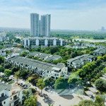 Cần bán căn 3 ngủ toà c westbay view hồ, sân golf giá 4. x tỷ liên hệ: 0961694919