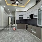 Bán nhà dt siêu rộng 72m2-- trung tâm phố hiếm- lõi bồ đề - ở thích - nở hậu-thoáng trước sau-