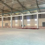 Cho thuê kho xưởng 5200m2 sạch đẹp giá tốt trong cụm bến lức long an.