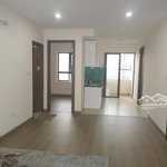 Cho thuê căn hộ đồ cơ bản chung cư osaka gần hồ linh đàm, giá 9,5tr/th. lh 0982590401