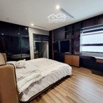 Bán căn chung cư đẹp tại 259 yên hòa, 80m2, 2 phòng ngủ 2 vệ sinh full nt, 5 tỷ