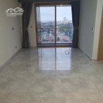 Bán căn hộ m8 midtown 2 phòng ngủview biệt thự có ô xe chỉ 7,6 tỷ . lh ngọc lan 0906743166