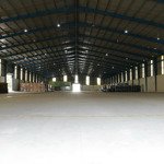 Cho thuê kho xưởng 5200m2 bến lức, long an, khuôn viên: 10.000m2, giá: 55k/m2, pccc tự động