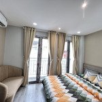 Studio ban công full nội thất ngay phan xích long , bờ kè trường sa phú nhuận