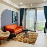 Bán nhanh căn hộ 2 phòng ngủmidtown m7, pmh, q7. 84m2. căn góc. view biệt thự. nhà đầy đủ nội thất đẹp