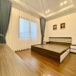 Chính chủ cần bán nhà tây trà hoàng mai. 42m2. 5 tầng 6 ngủ. ngõ thông, oto đỗ cửa. giá nhỉnh 7 tỷ