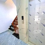 Bán nhà vạn bảo ba đình 1nhà ra mphố ngõ thông kd 40m2 6tầng tmáy mt5m hơn 13tỷ.