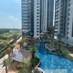 Cho thuê căn hộ 3 phòng ngủ celesta rise view hồ bơi giá bán 18 triệu/th hoàn thiện cơ bản có bếp, ml